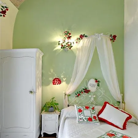 La Maison Rosa Stella בית הארחה 4*