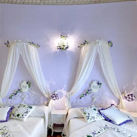 La Maison Rosa Stella בית הארחה 4*